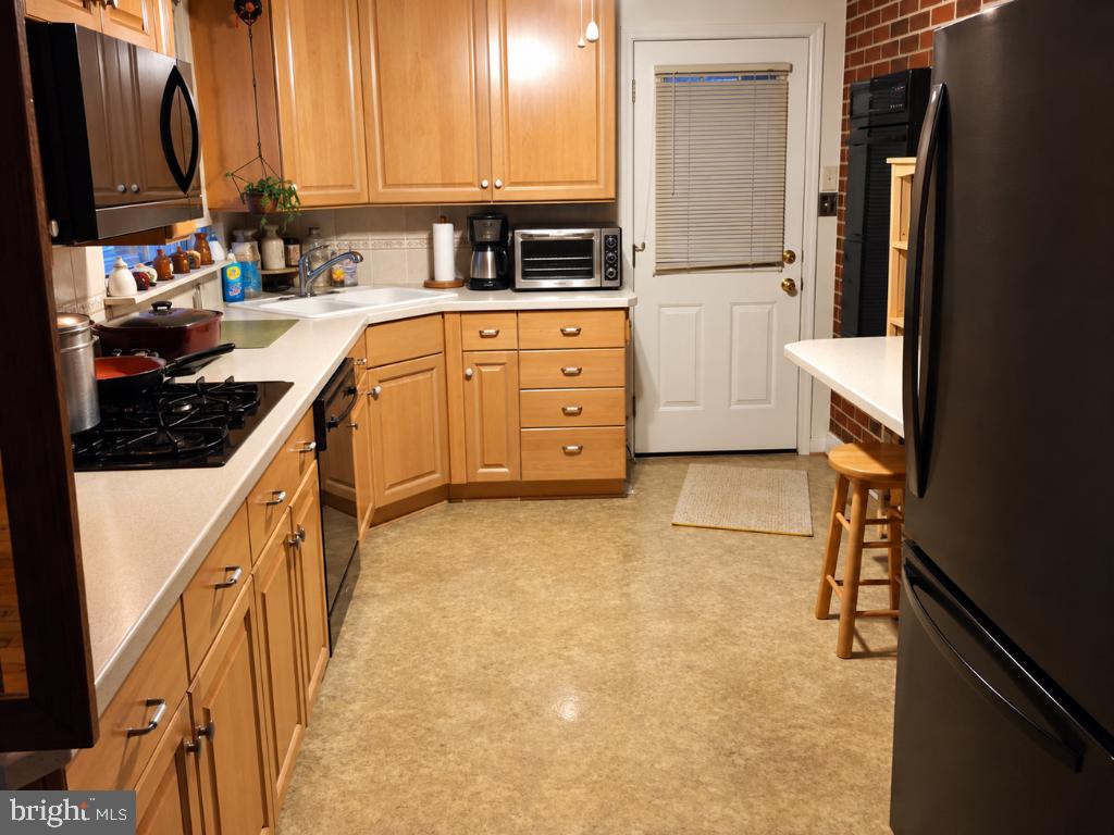1512 Singer Rd Property Photo 3