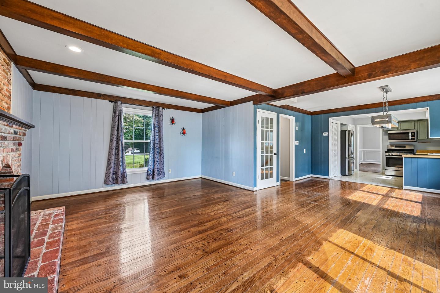 3222 Suffolk Ln Property Photo 8