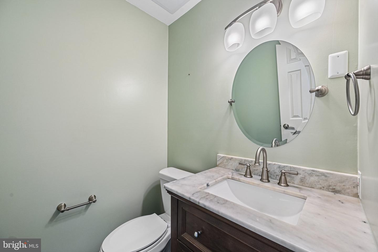 3222 Suffolk Ln Property Photo 16