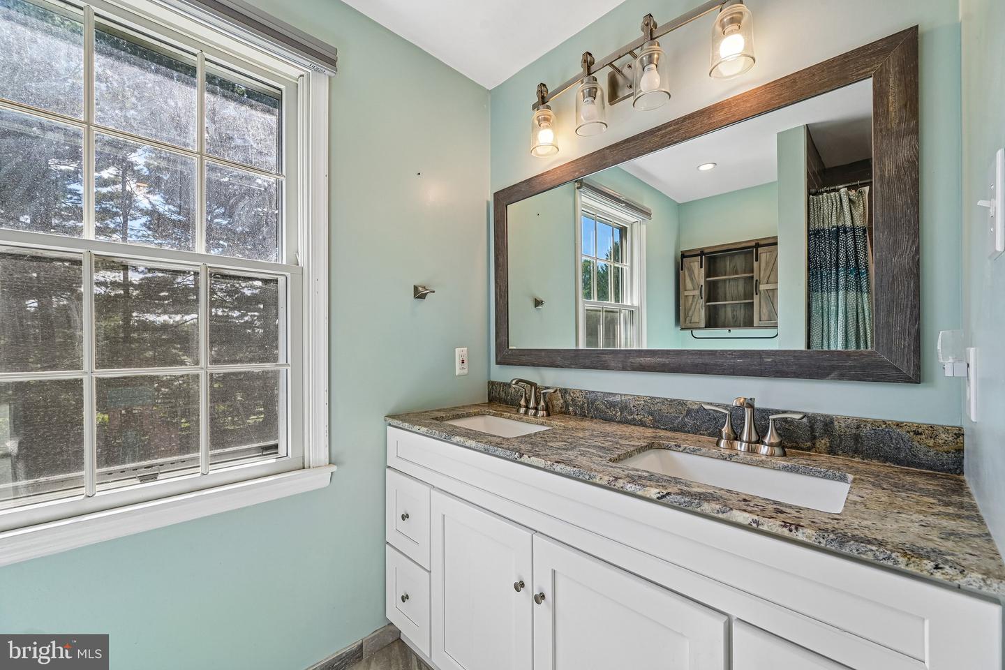 3222 Suffolk Ln Property Photo 18