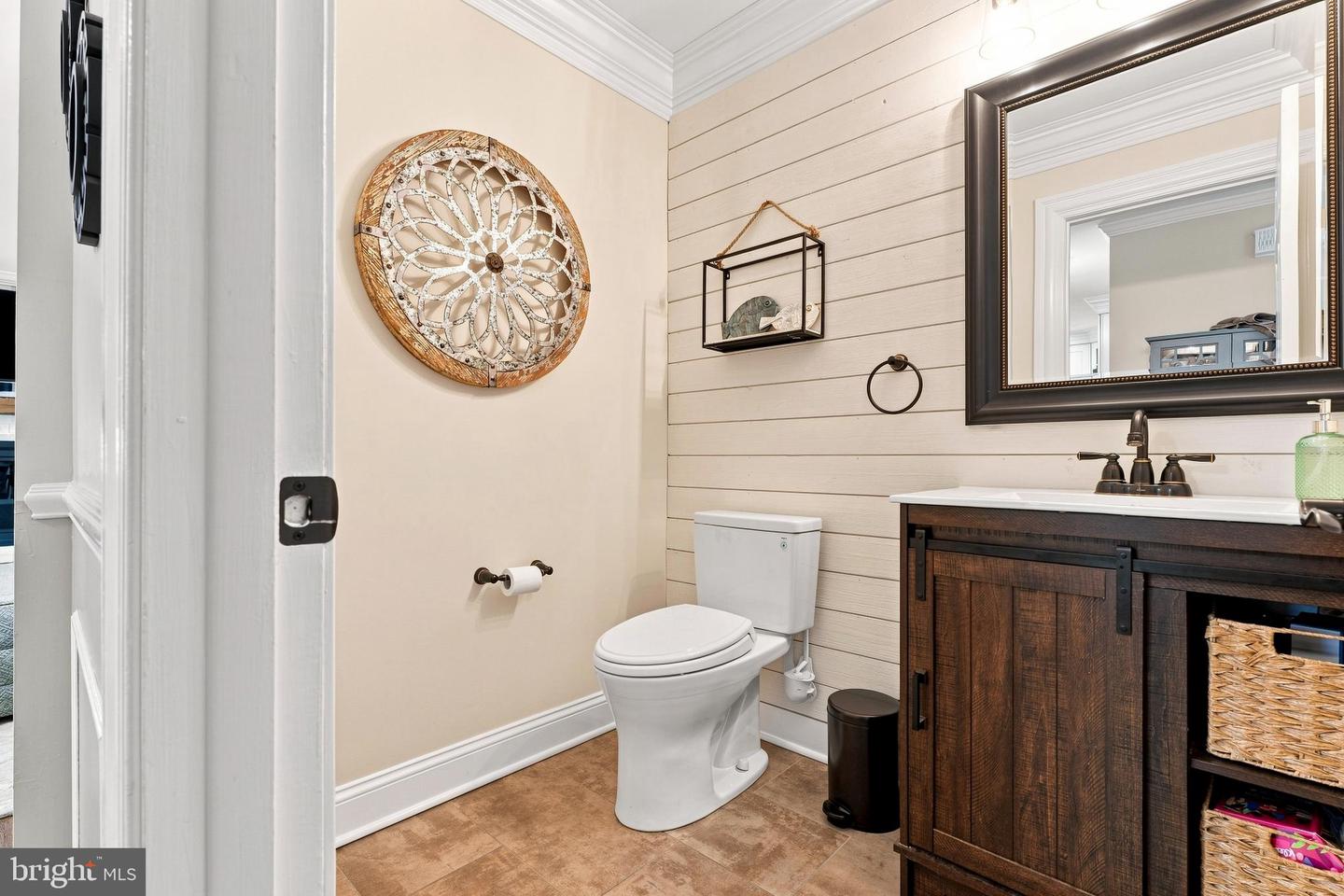 1120 Chatelaine Dr Property Photo 10