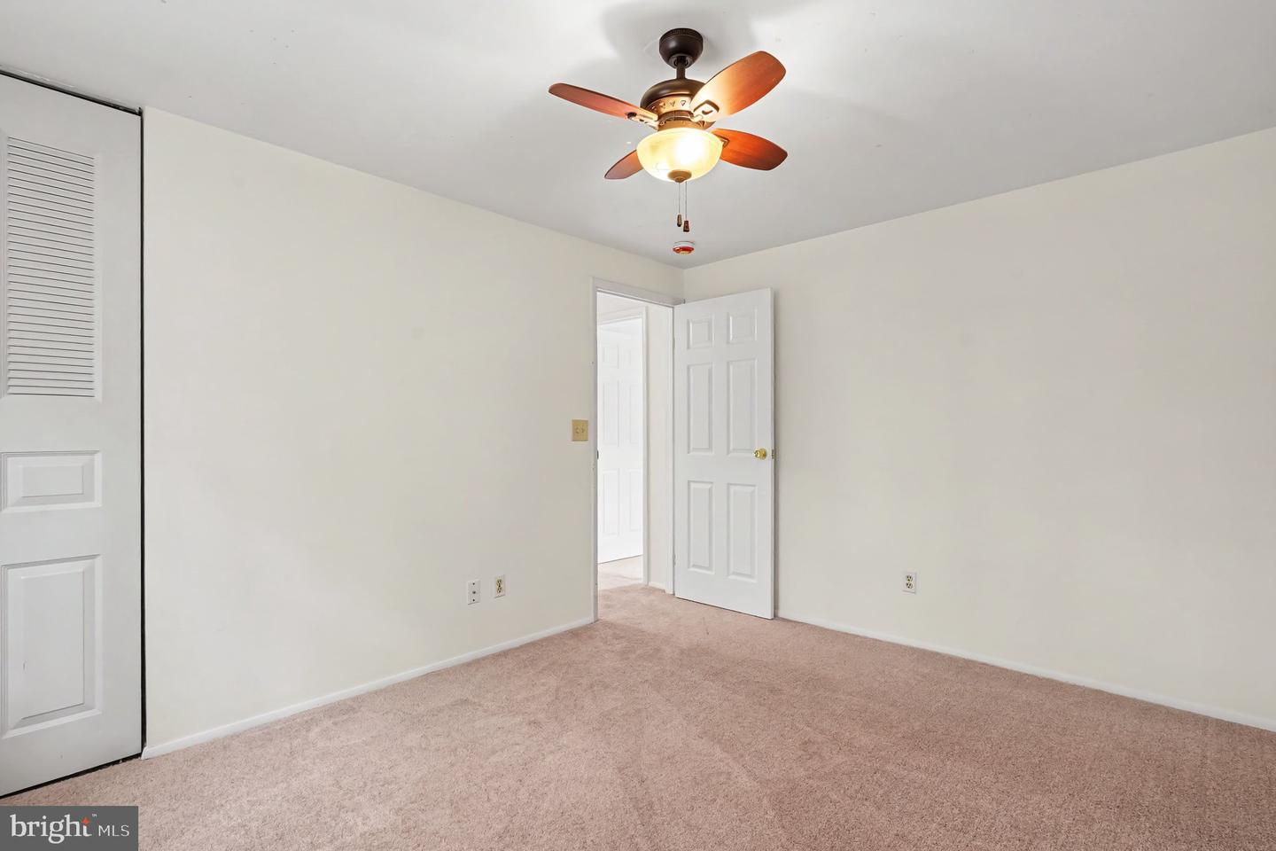710 Fox Bow Dr Property Photo 28