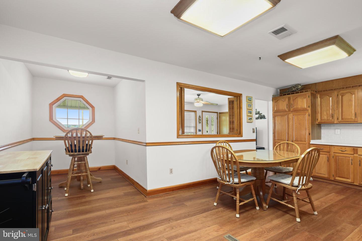 1915 Park Beach Dr Property Photo 35