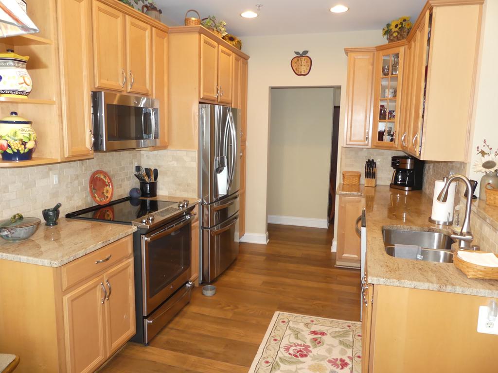 1817 Selvin Dr #401 & #7 Garage Property Photo 1
