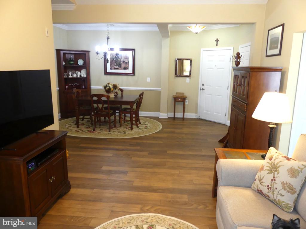 1817 Selvin Dr #401 & #7 Garage Property Photo 7