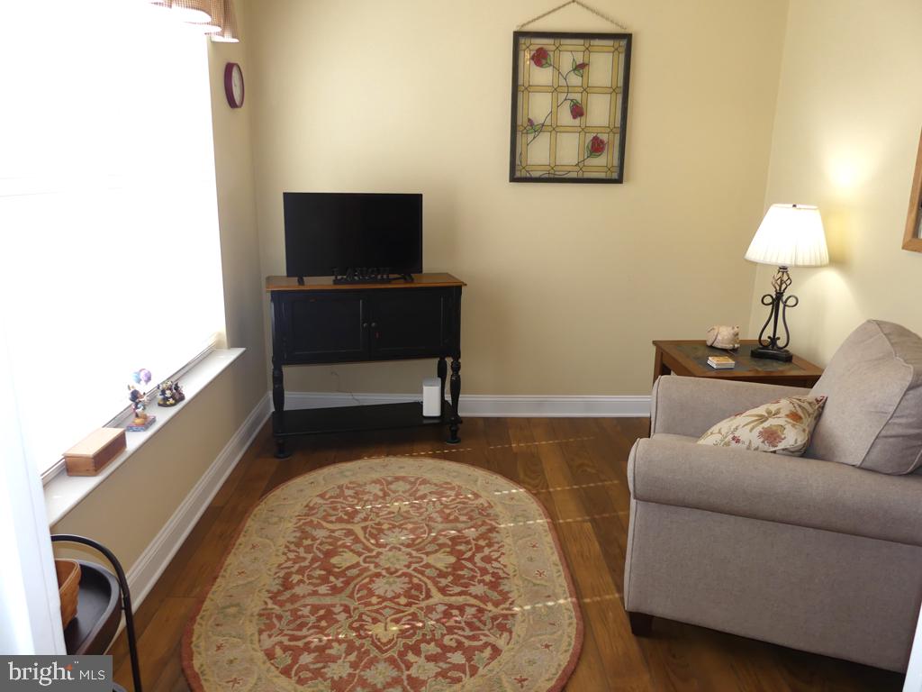 1817 Selvin Dr #401 & #7 Garage Property Photo 11