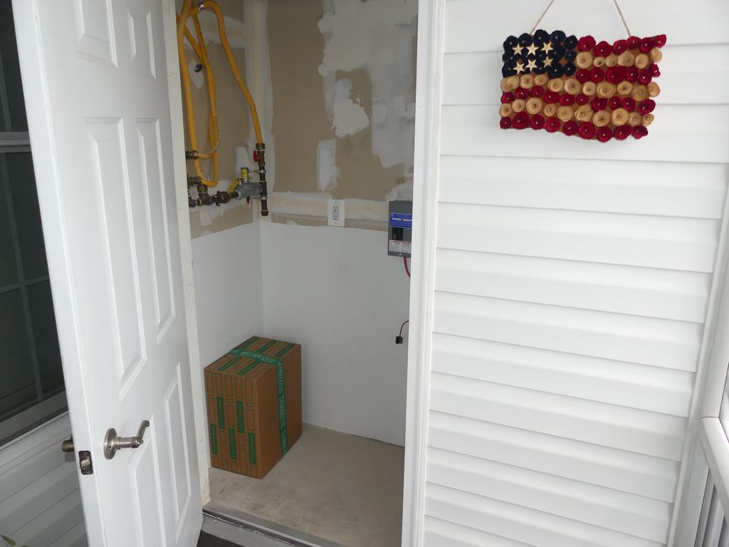 1817 Selvin Dr #401 & #7 Garage Property Photo 21