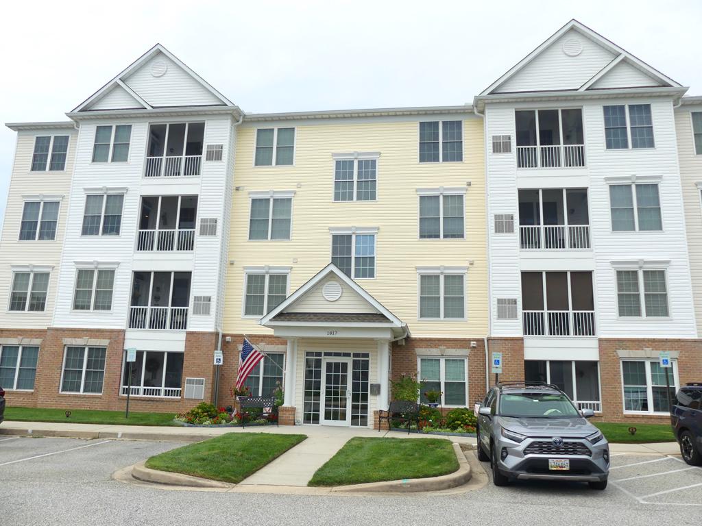 1817 Selvin Dr #401 & #7 Garage Property Photo 26