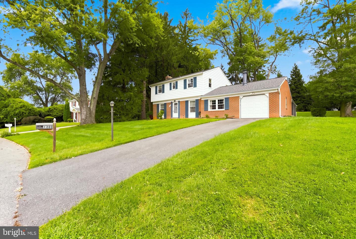 1305 Vermont Rd Property Photo 30