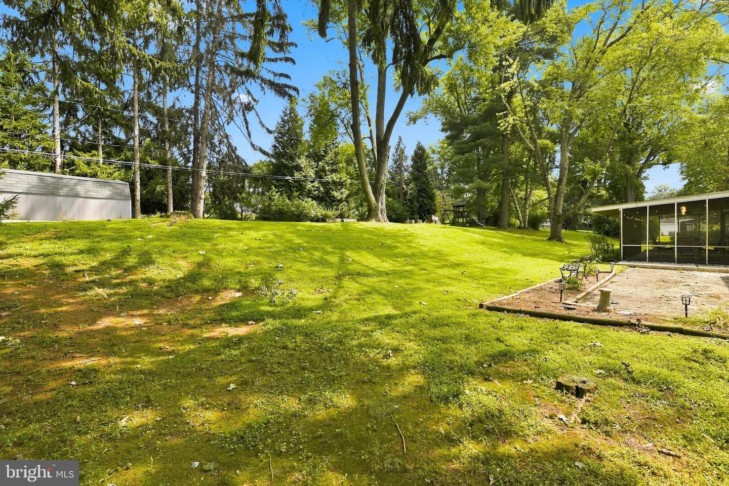 1305 Vermont Rd Property Photo 32