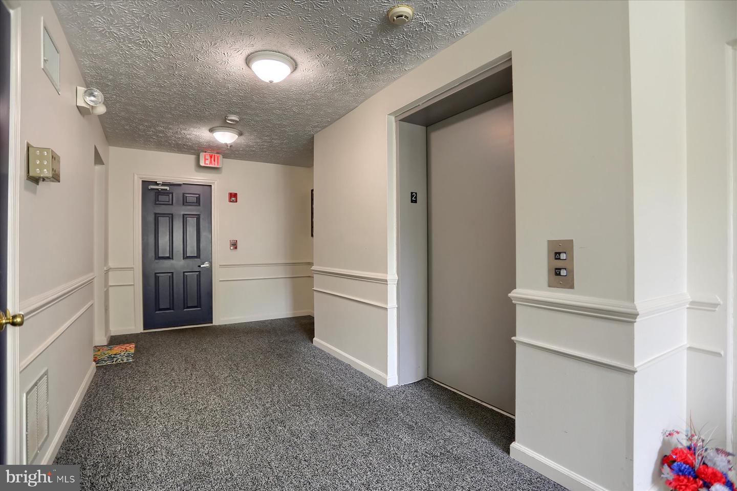110 Bayland Dr #e Property Photo 5