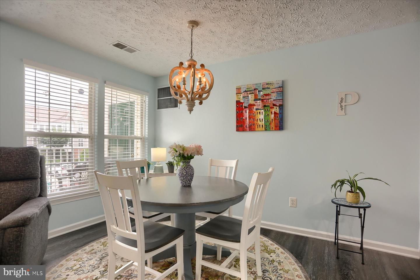 110 Bayland Dr #e Property Photo 9