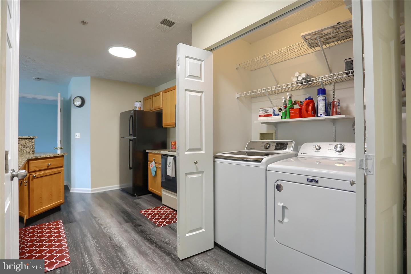 110 Bayland Dr #e Property Photo 13