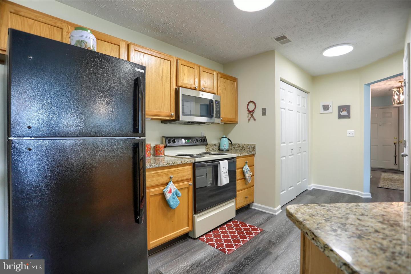 110 Bayland Dr #e Property Photo 15