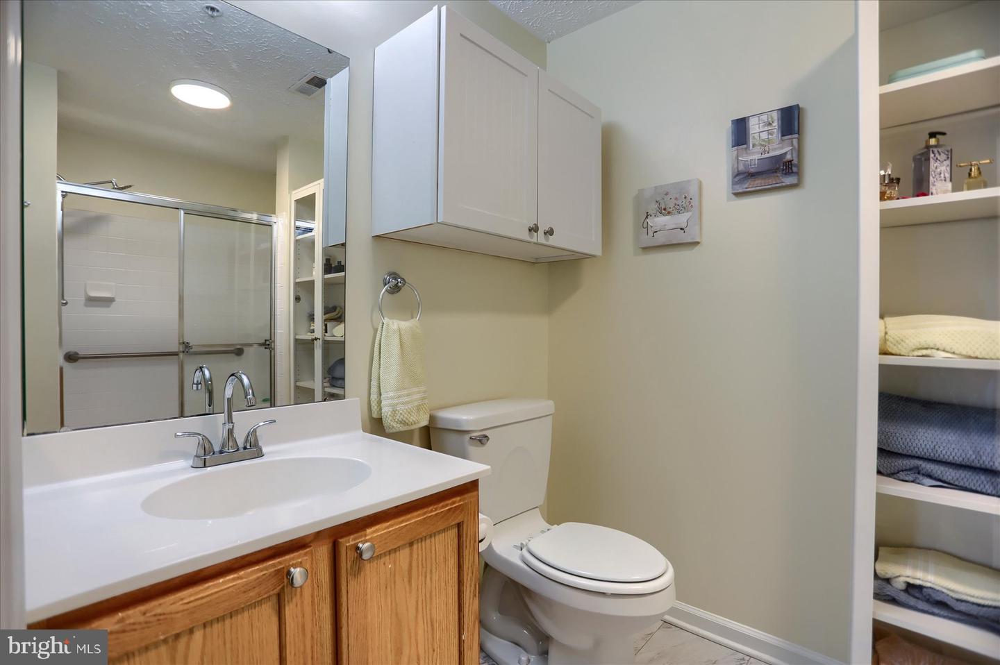 110 Bayland Dr #e Property Photo 23