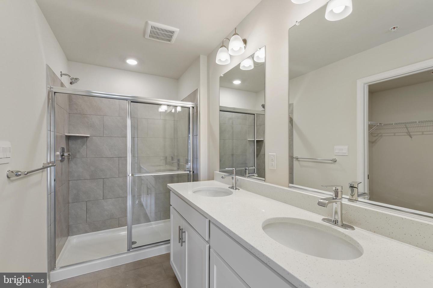 1717 Carver Cir Property Photo 31