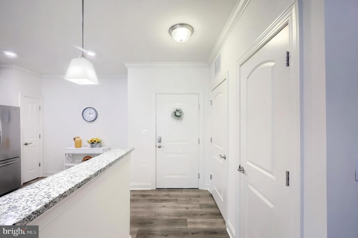 636 Wallingford Rd #2b Property Photo 14
