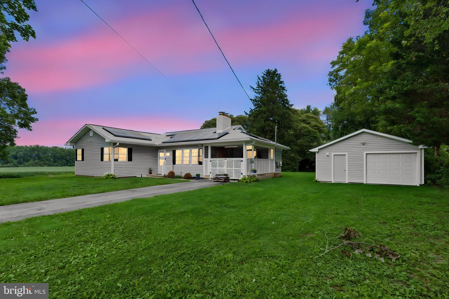 301 Irish Ln Property Photo 1