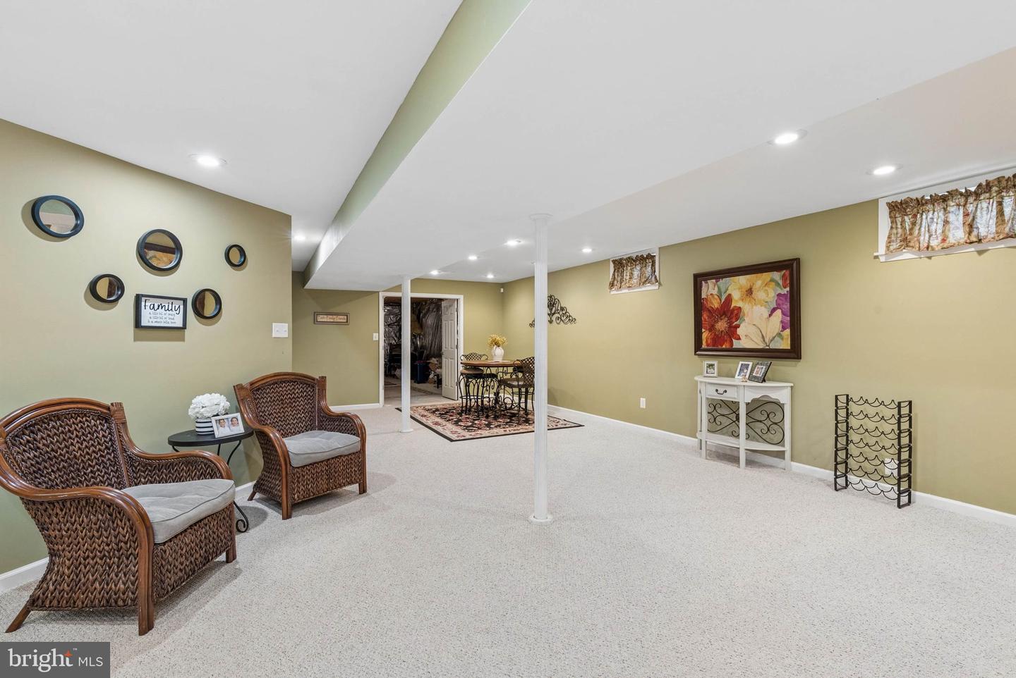 301 Avatar Ct Property Photo 41