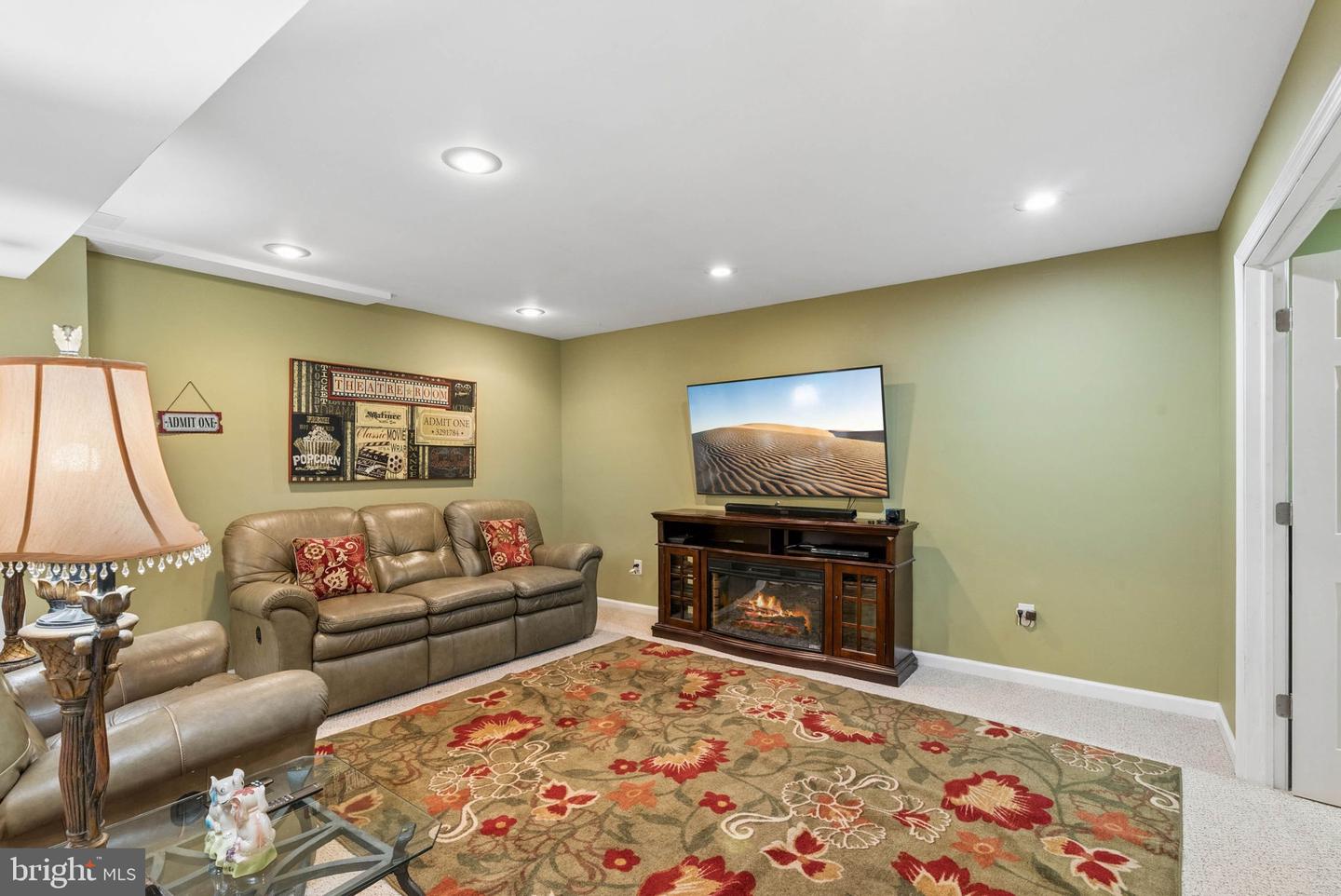 301 Avatar Ct Property Photo 42