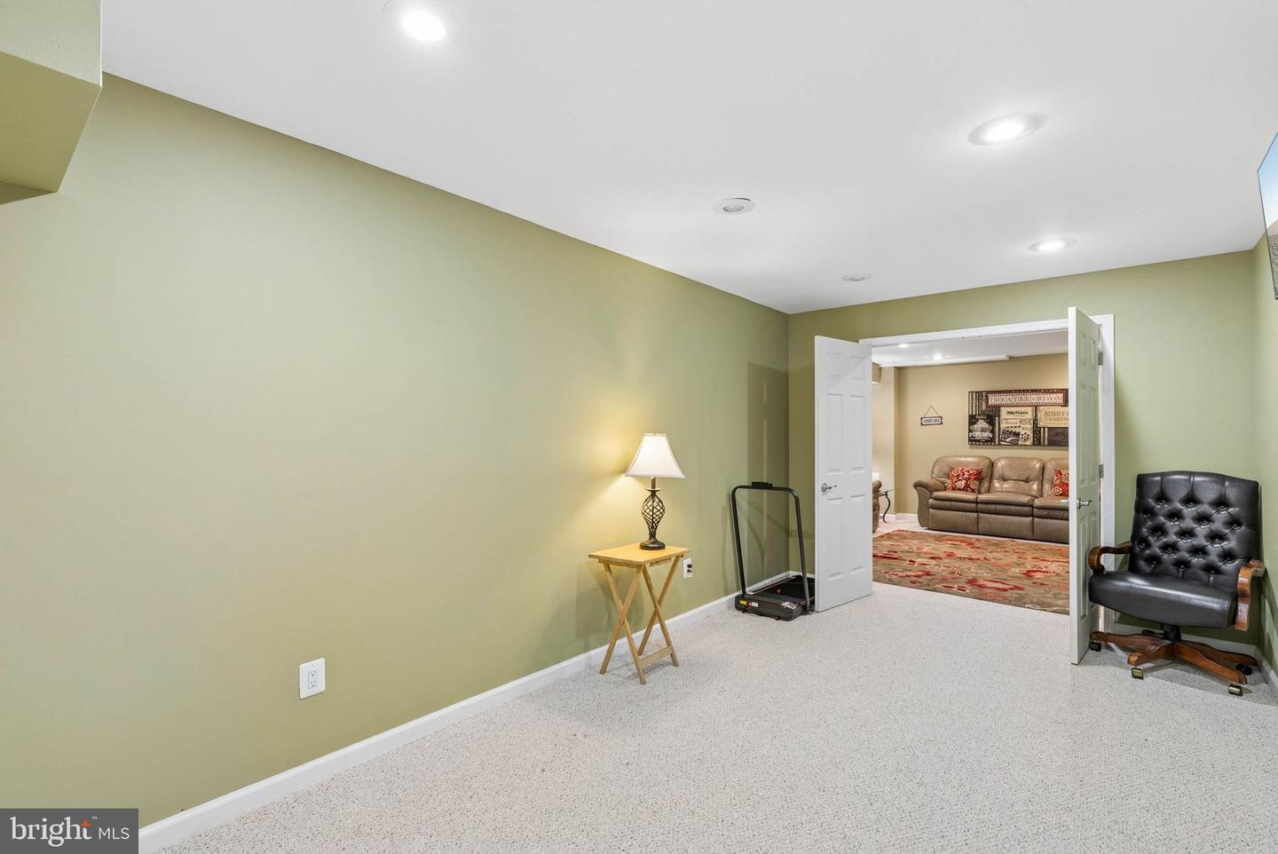 301 Avatar Ct Property Photo 47