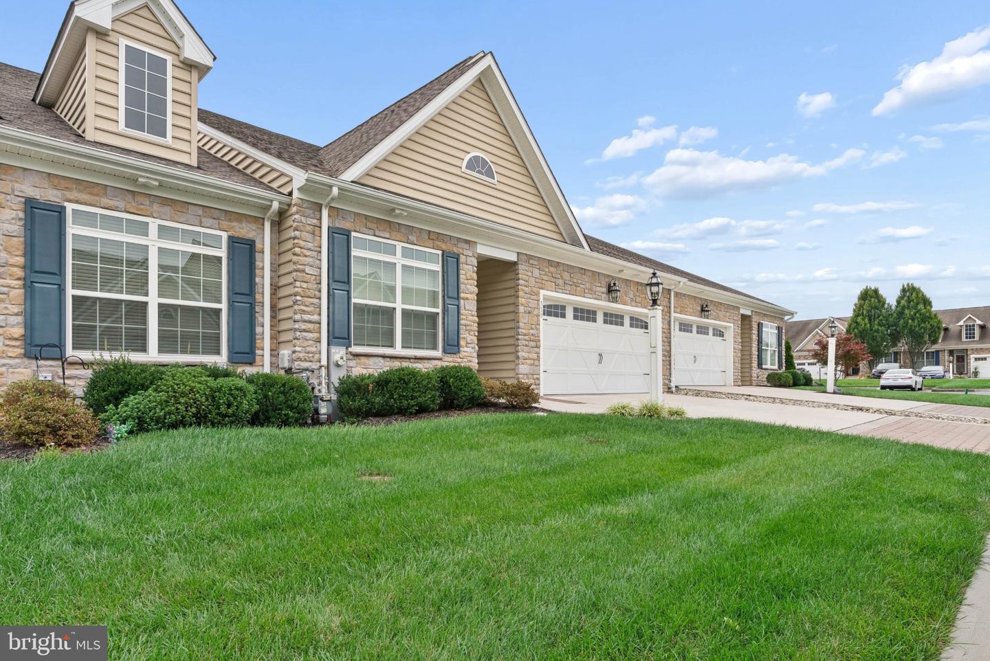 510 SILVER CHARM CT Property Photo 1