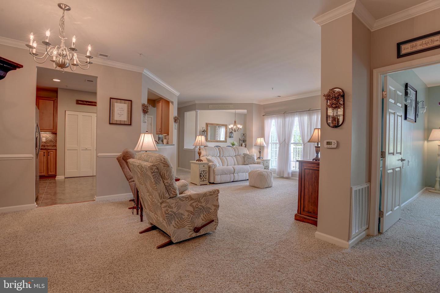 635 Wallingford Rd #302 Property Photo 6