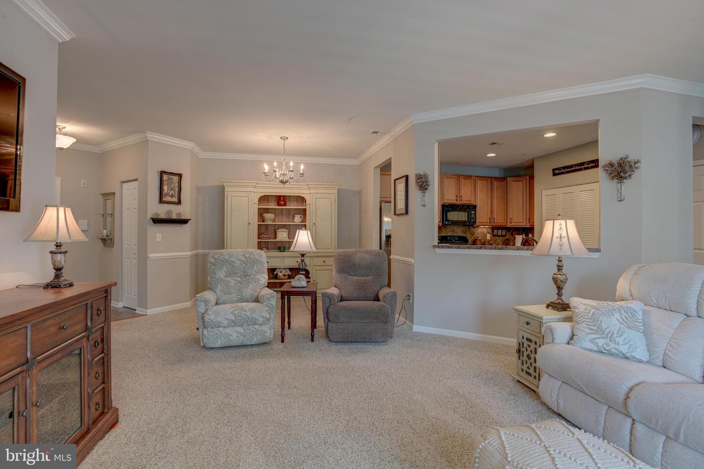 635 Wallingford Rd #302 Property Photo 9