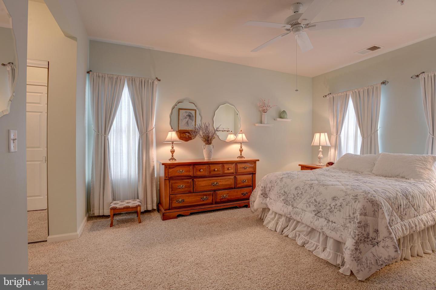 635 Wallingford Rd #302 Property Photo 17
