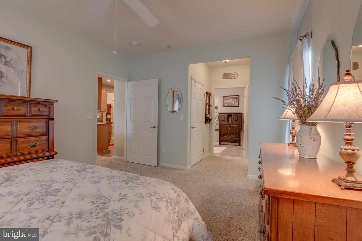 635 Wallingford Rd #302 Property Photo 18