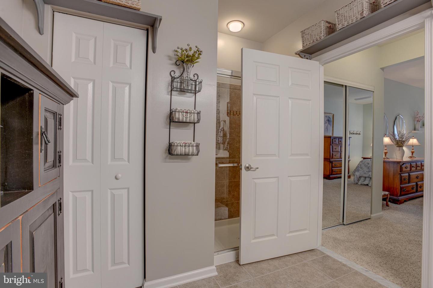 635 Wallingford Rd #302 Property Photo 21