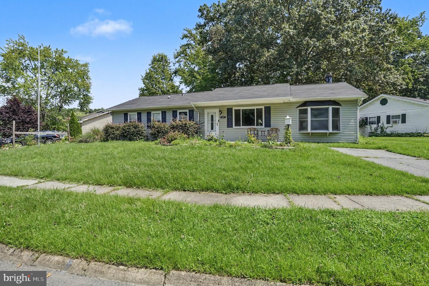 627 Sequoia Dr Property Photo 1