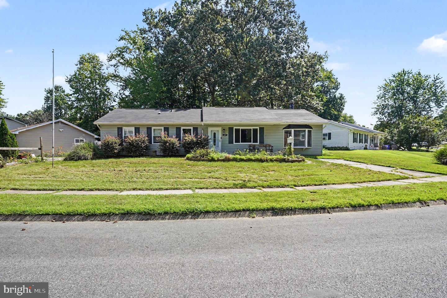 627 Sequoia Dr Property Photo 1