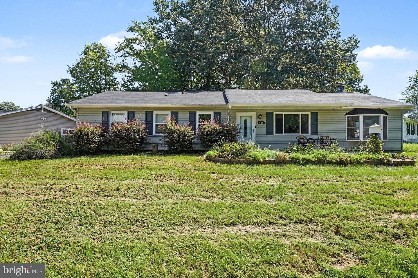 627 Sequoia Dr Property Photo 2