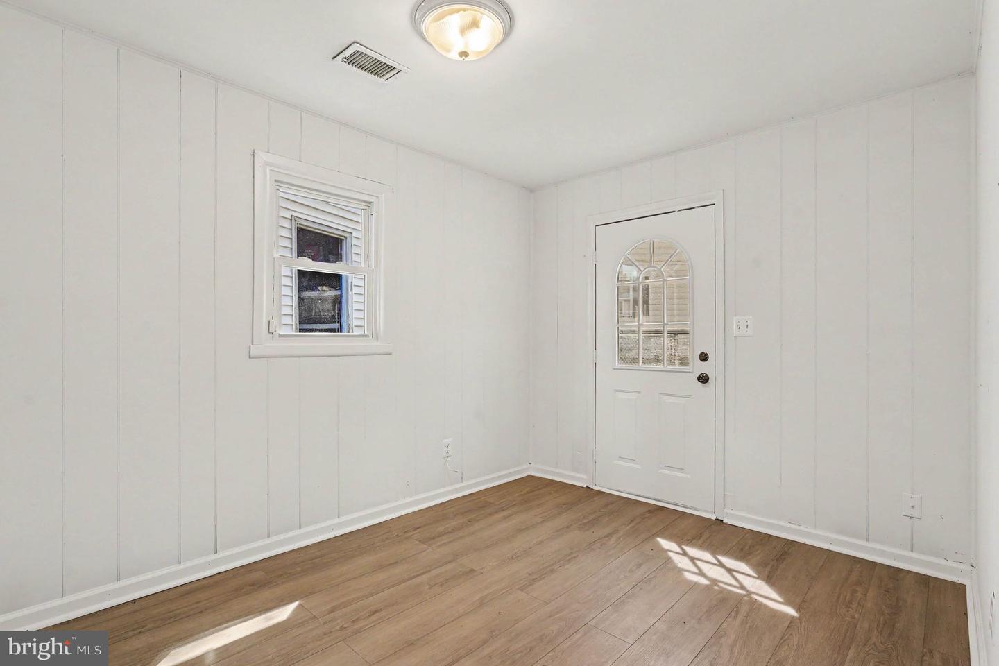 627 Sequoia Dr Property Photo 16