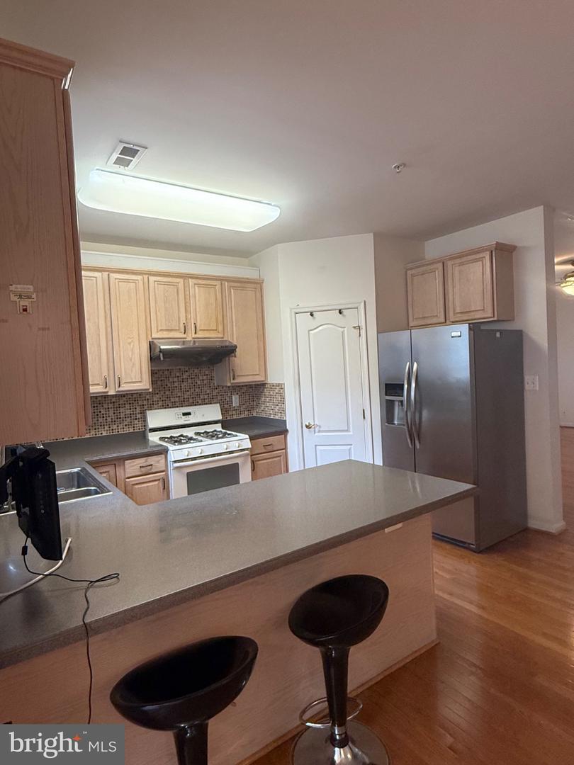 557 Kirkcaldy Way Property Photo 9