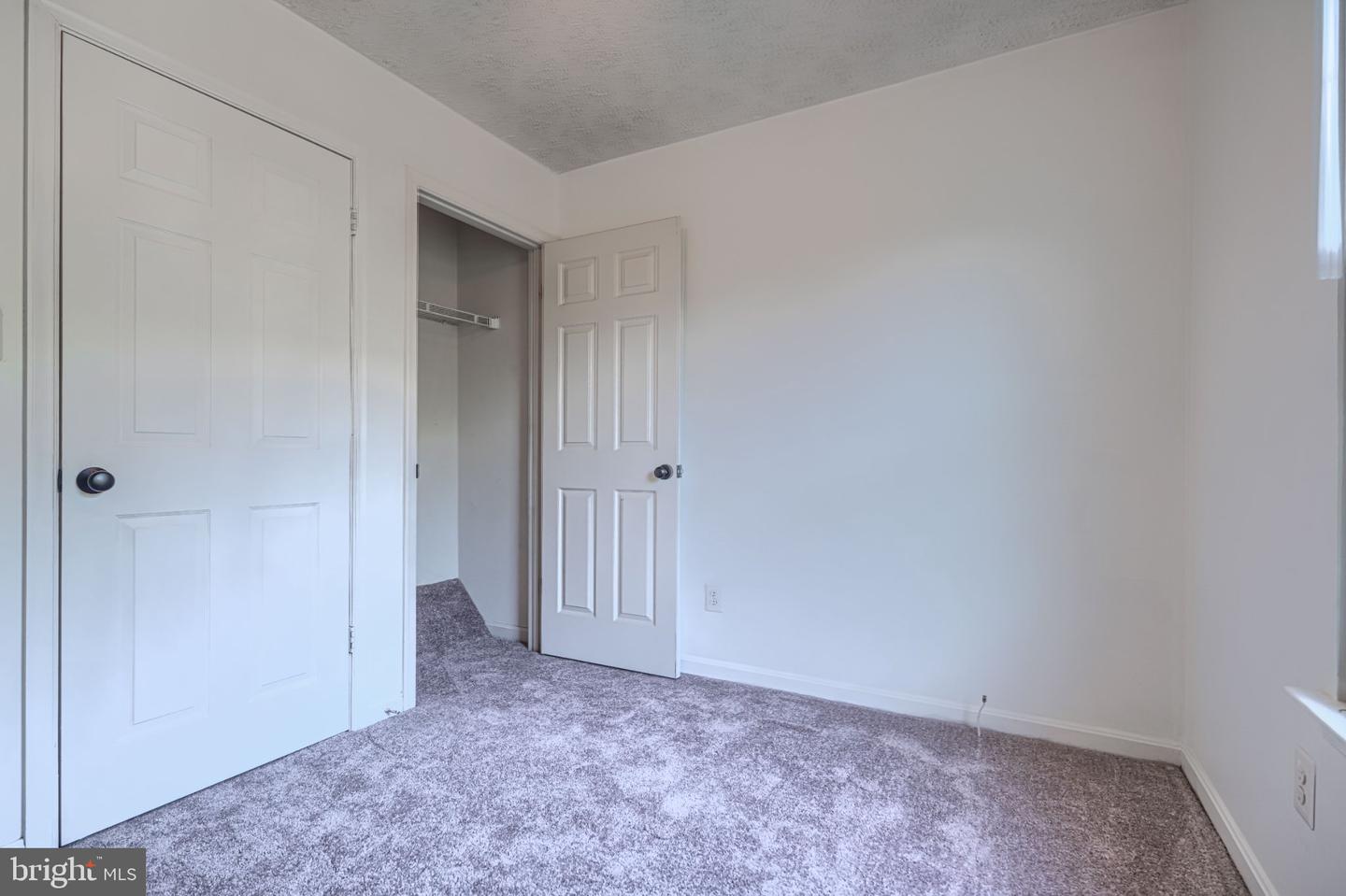 412 Darby Ln Property Photo 24