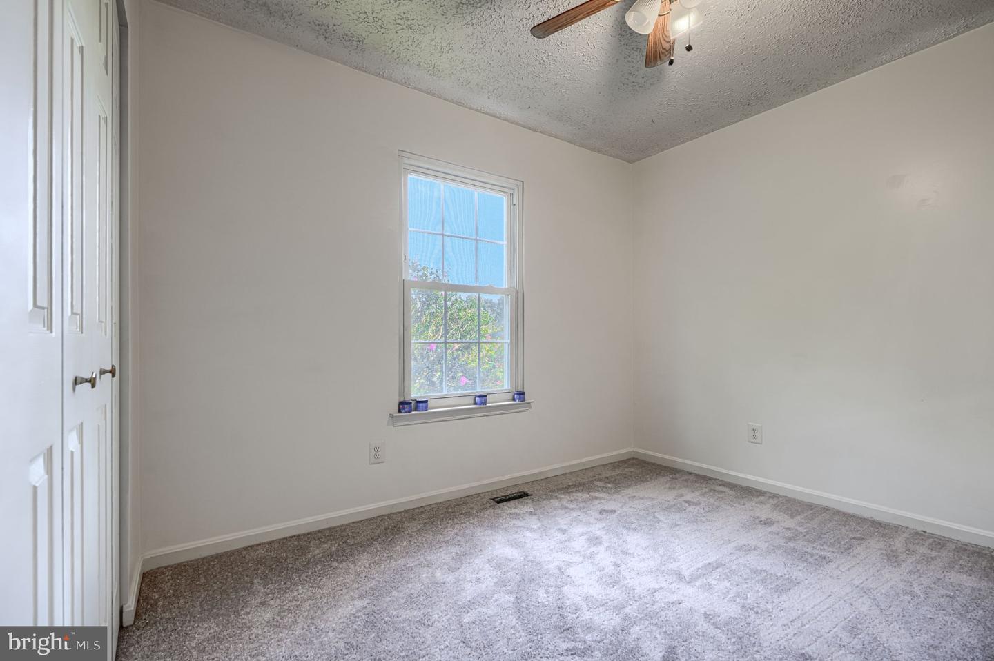 412 Darby Ln Property Photo 28