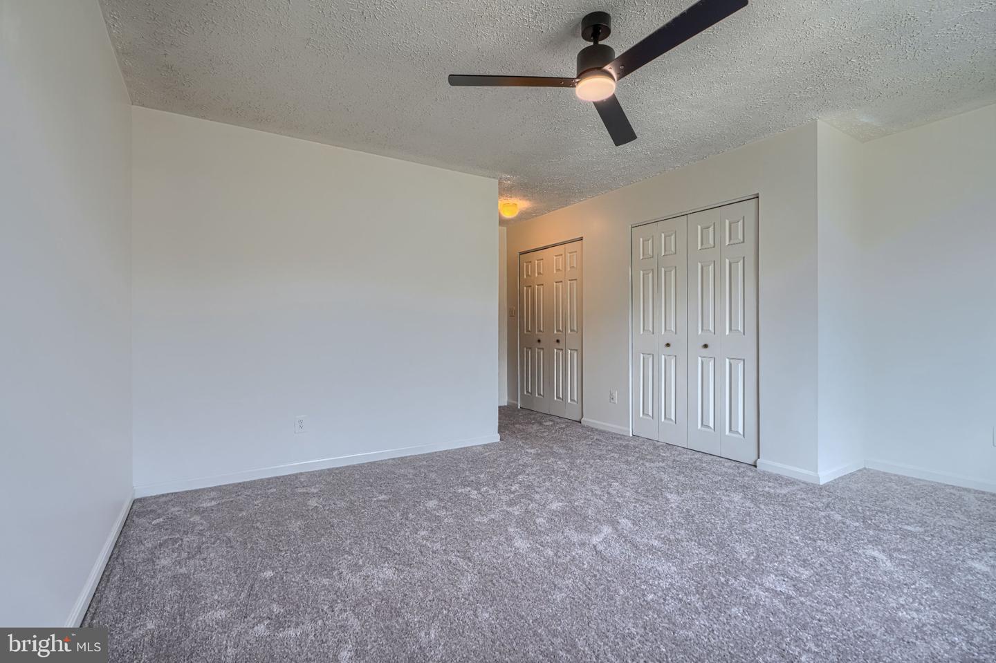 412 Darby Ln Property Photo 33