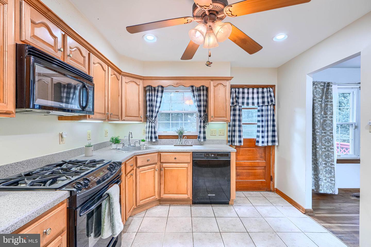 1802 Bear Creek Dr Property Photo 15