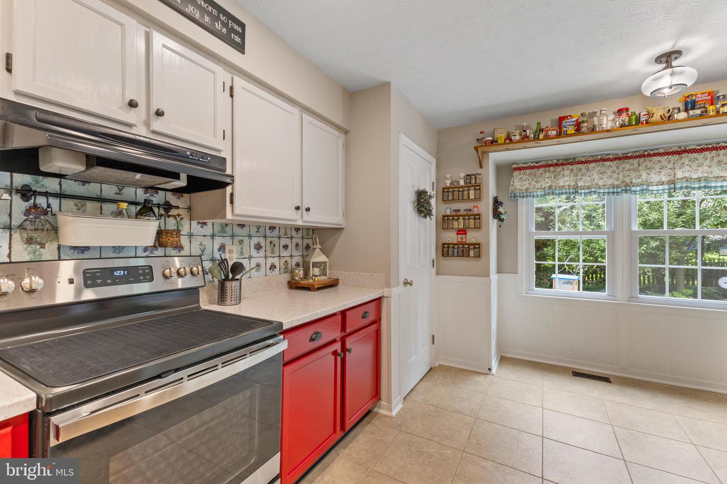649 Kildonan Ct Property Photo 13