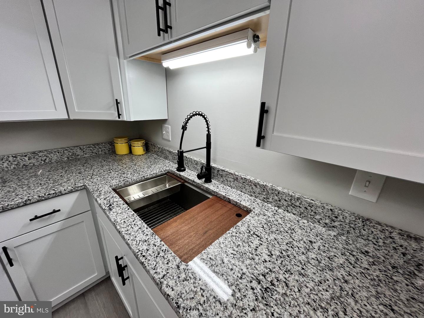 913 Grayson Sq Property Photo 10