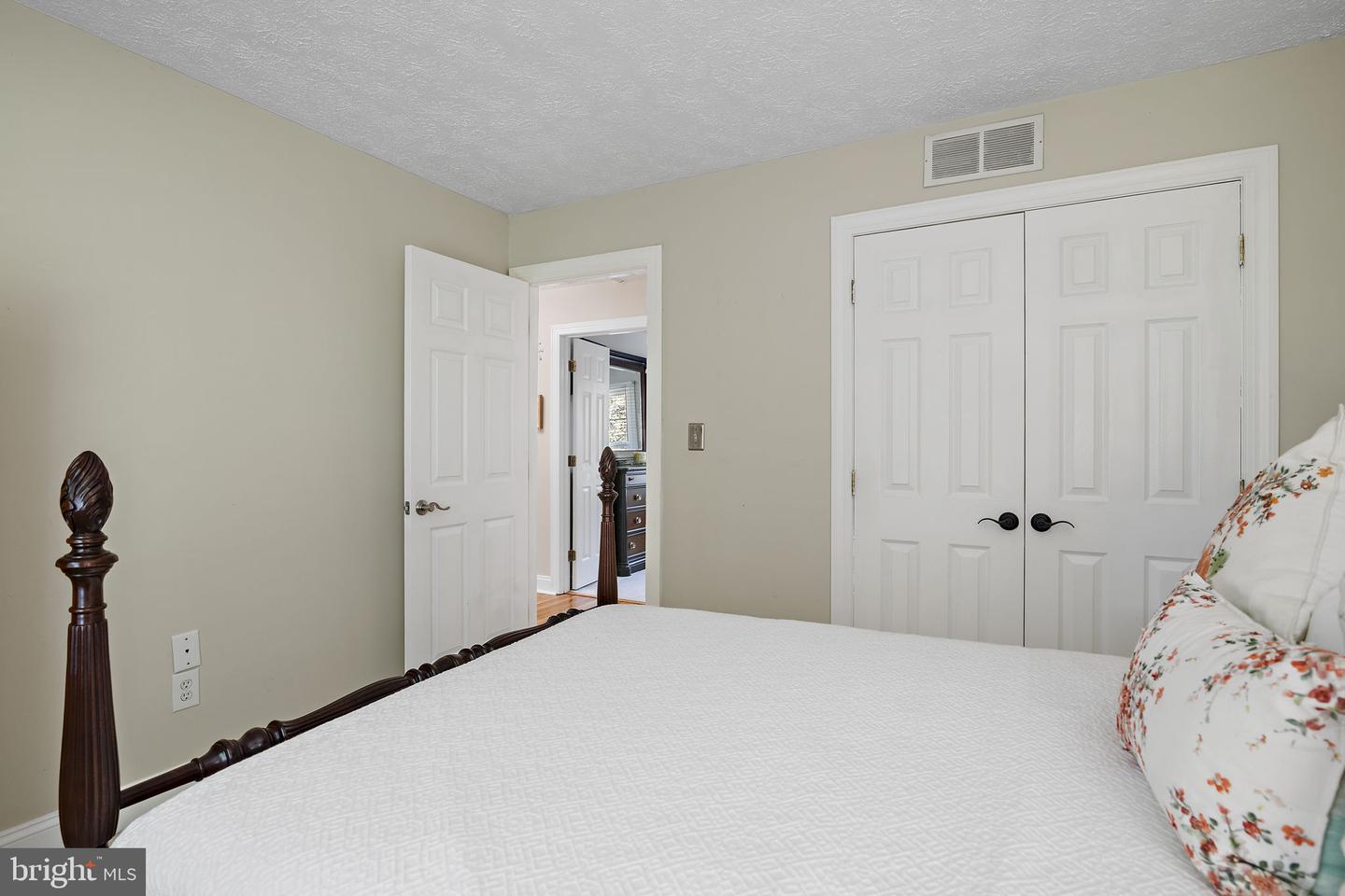 792 Delray Dr Property Photo 24
