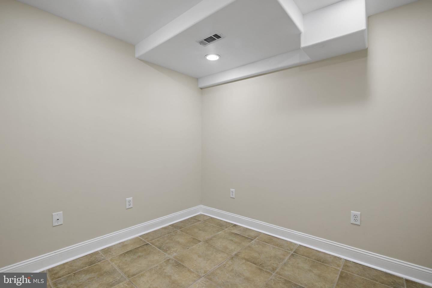 792 Delray Dr Property Photo 31