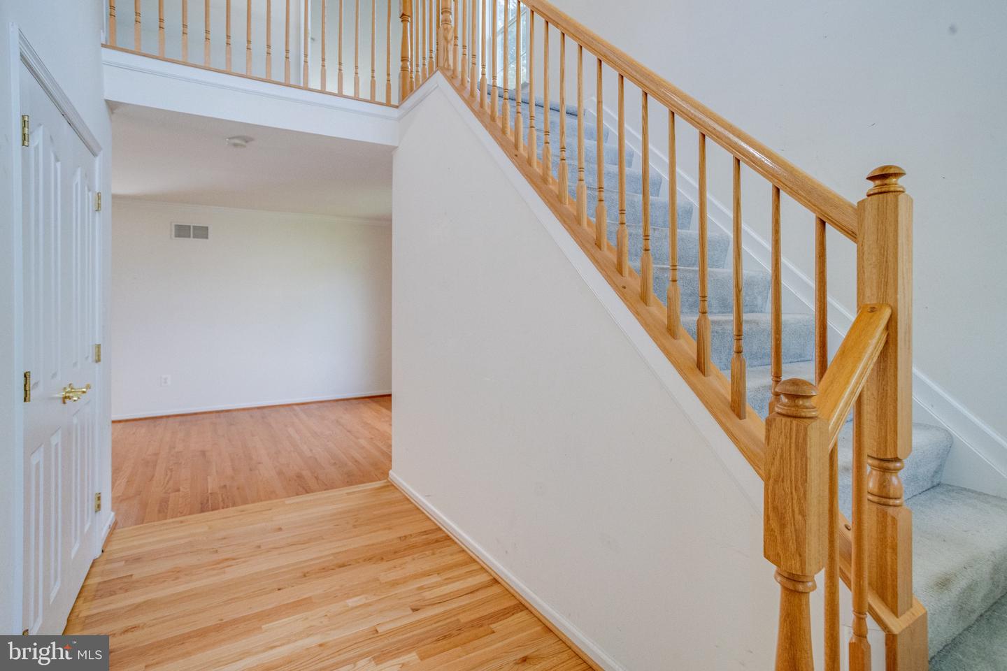 4835 Seven Trails Cir Property Photo 5