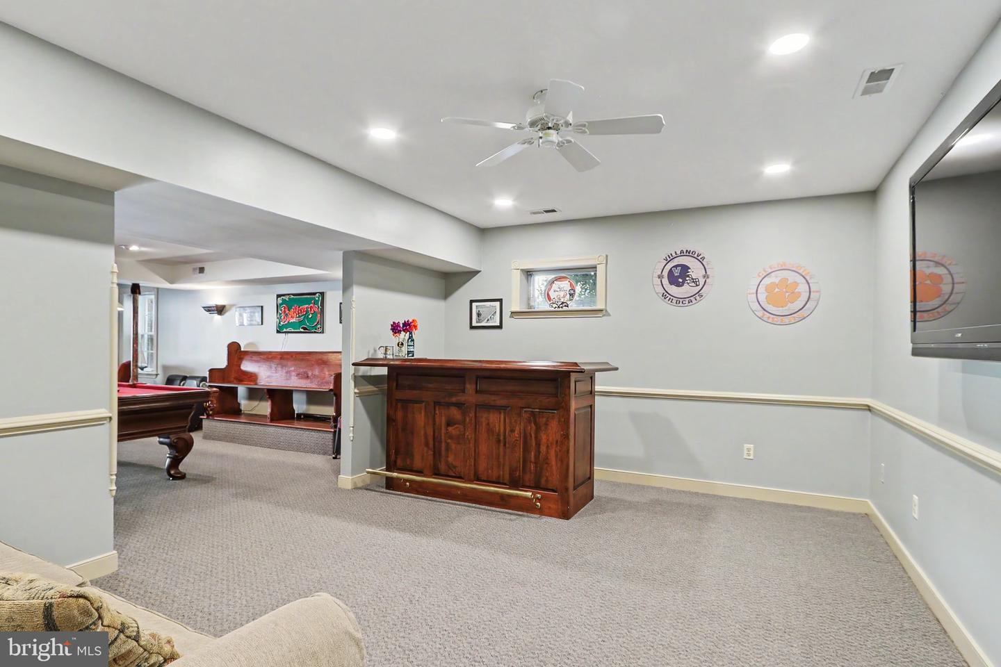 948 Glenangus Dr Property Photo 41
