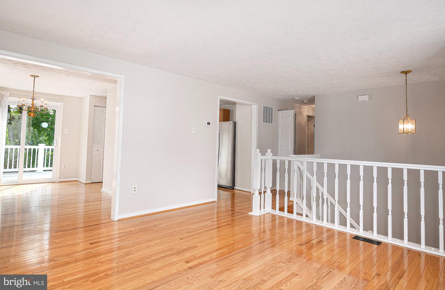 2927 Haddington Ct Property Photo 7