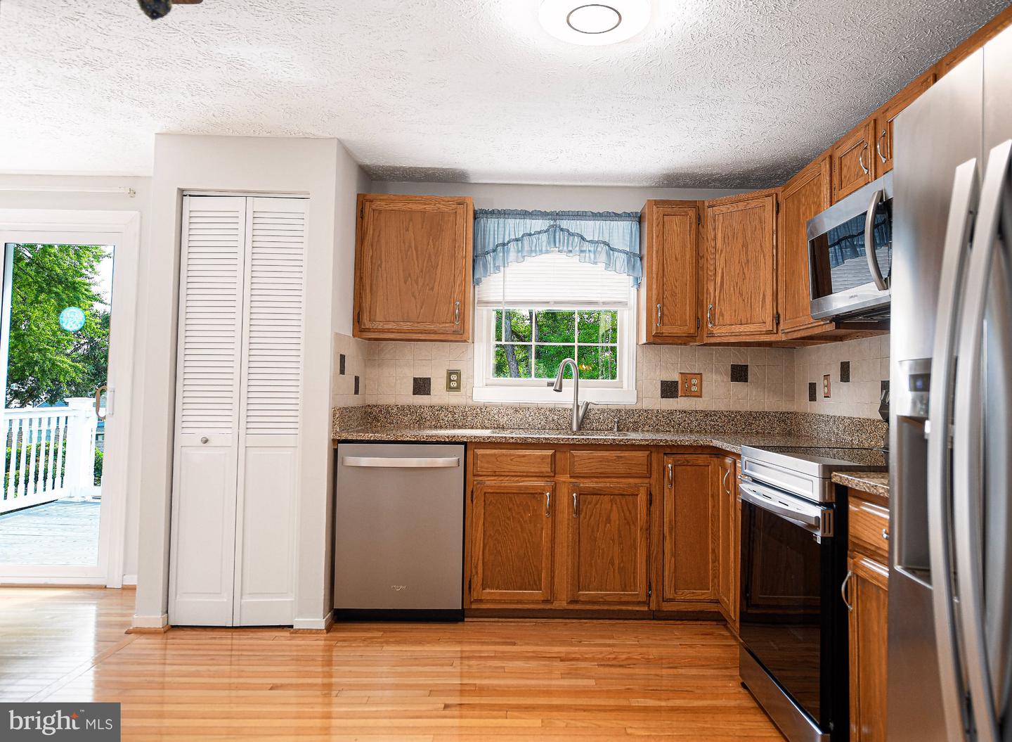 2927 Haddington Ct Property Photo 9
