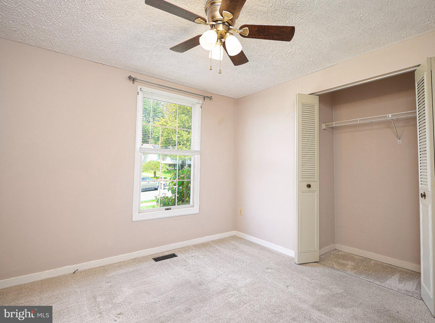 2927 Haddington Ct Property Photo 20