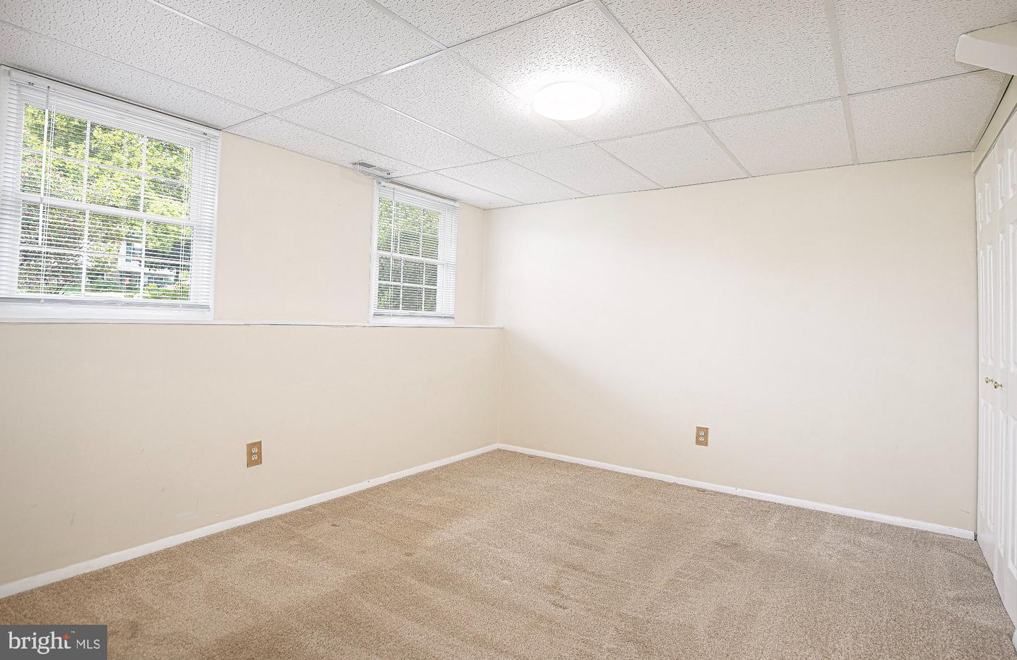 2927 Haddington Ct Property Photo 28